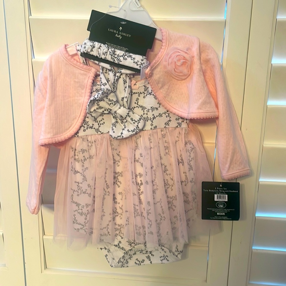LAURA ASHLEY BABY PINK 3 piece ONSIE DRESS NEW